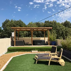 Entièrement Rénové Sur Le Thème De La Mer. Hébergement de vacances Carpentras